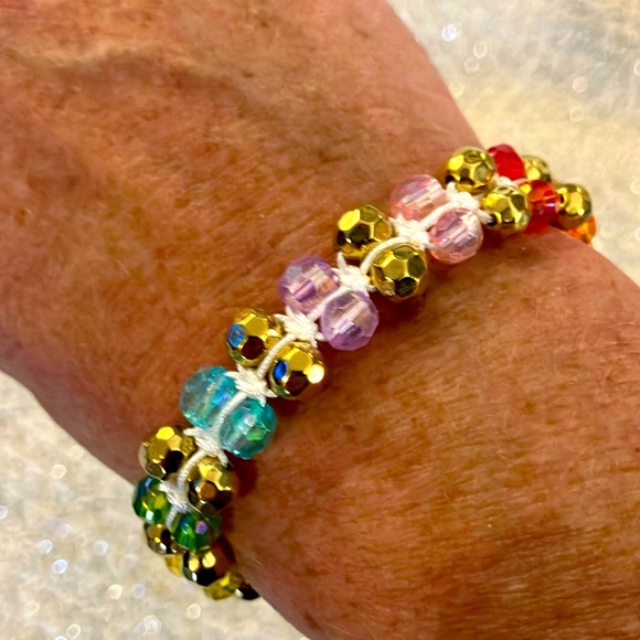 New Super Cute Multicolor Bling Macrame Bracelet Gold - Picture 3 of 8